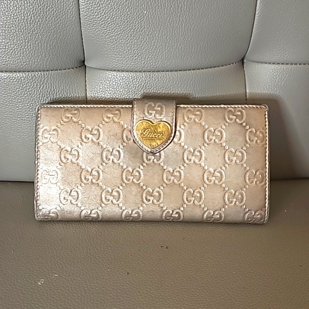🔥 GUCCI Wallet (gold tone) 💛